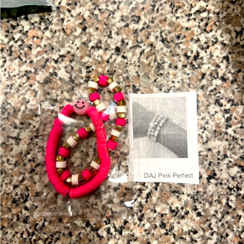 DAJ Pink Perfect Bracelet Set💗